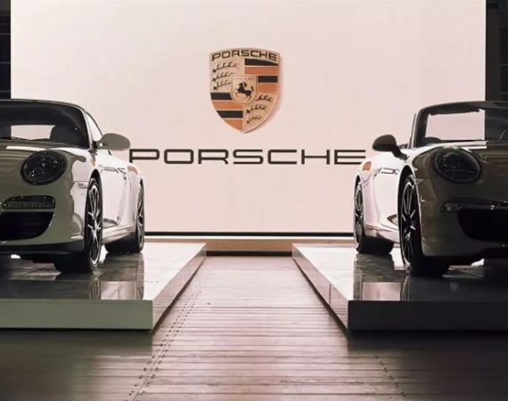 Презентация Porsche 911 в Royal Bar